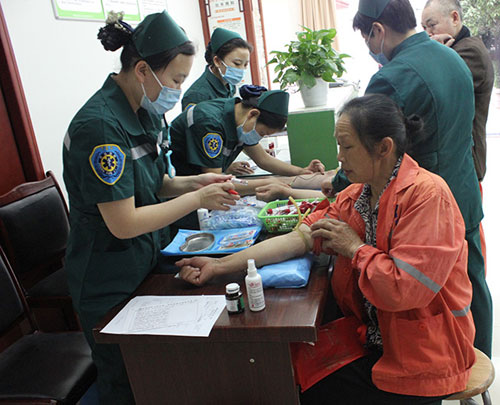 好醫(yī)生第一醫(yī)院為環(huán)衛(wèi)工人免費體檢